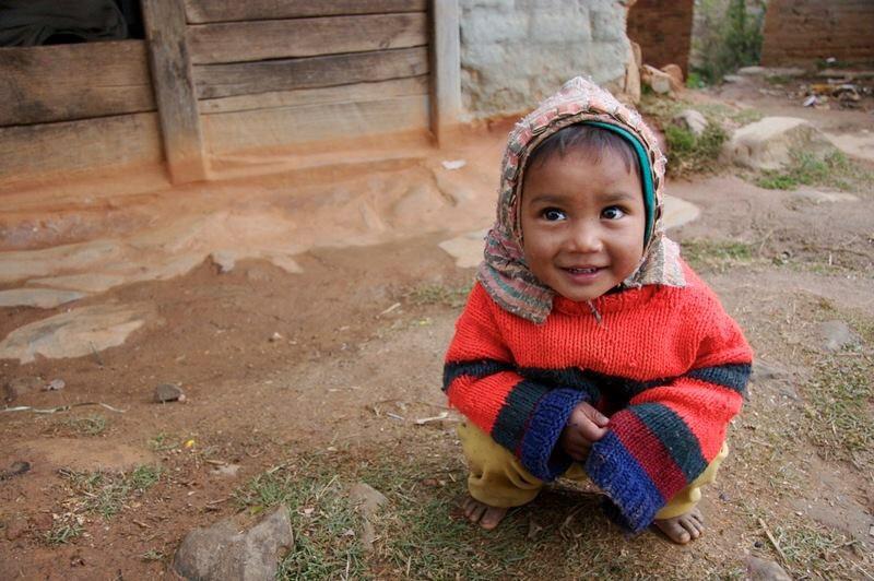 art4nepal's tweet image. 1o gg di scuola i bambini in #Nepal ricevono materiali didattici e x la 1a #infanzia @UNICEF_Italia 
#ReactCreating