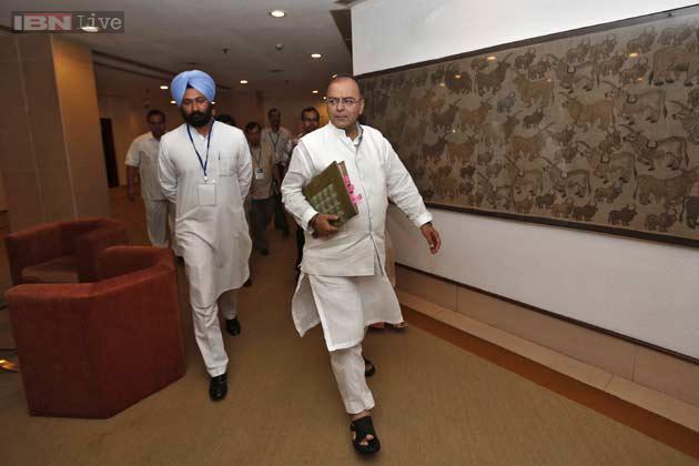 CNNnews18's tweet photo. #DeficitMonsoon | Impact on food grain production may not be significant, says @arunjaitley 
http://t.co/lh3mmupIyt http://t.co/13mB0t5HQ4