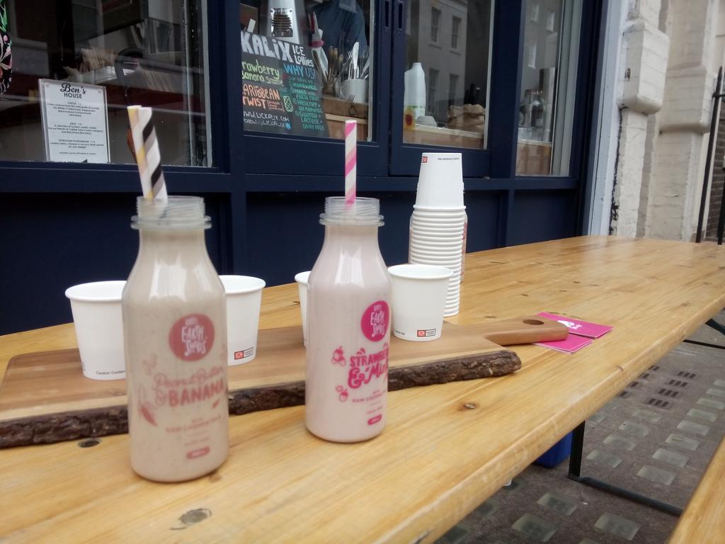 SOAKshakes's tweet photo. It's sunny! #London, get your shake on at Ben's House, EAT17 Hackney SPAR or EAT17 Walthamstow SPAR. #ShakeforLife http://t.co/xhZmULaUZc