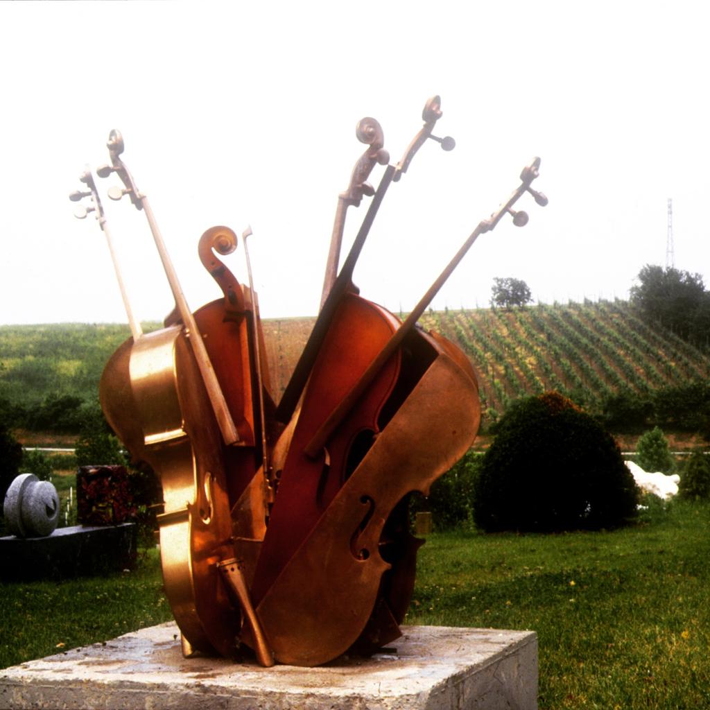 calaghironda's tweet photo. La musica non può mancare e per ciò abbiamo tutta una serie di concerti nel nostro museo http://t.co/WogqW1ta0N http://t.co/ze5HeBnuSt