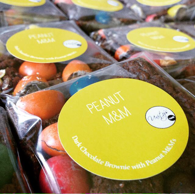 UnitysFood's tweet image. Loving the new brownie labels! Thank you @handylabels @UnitysFood #chocolate #brownie
