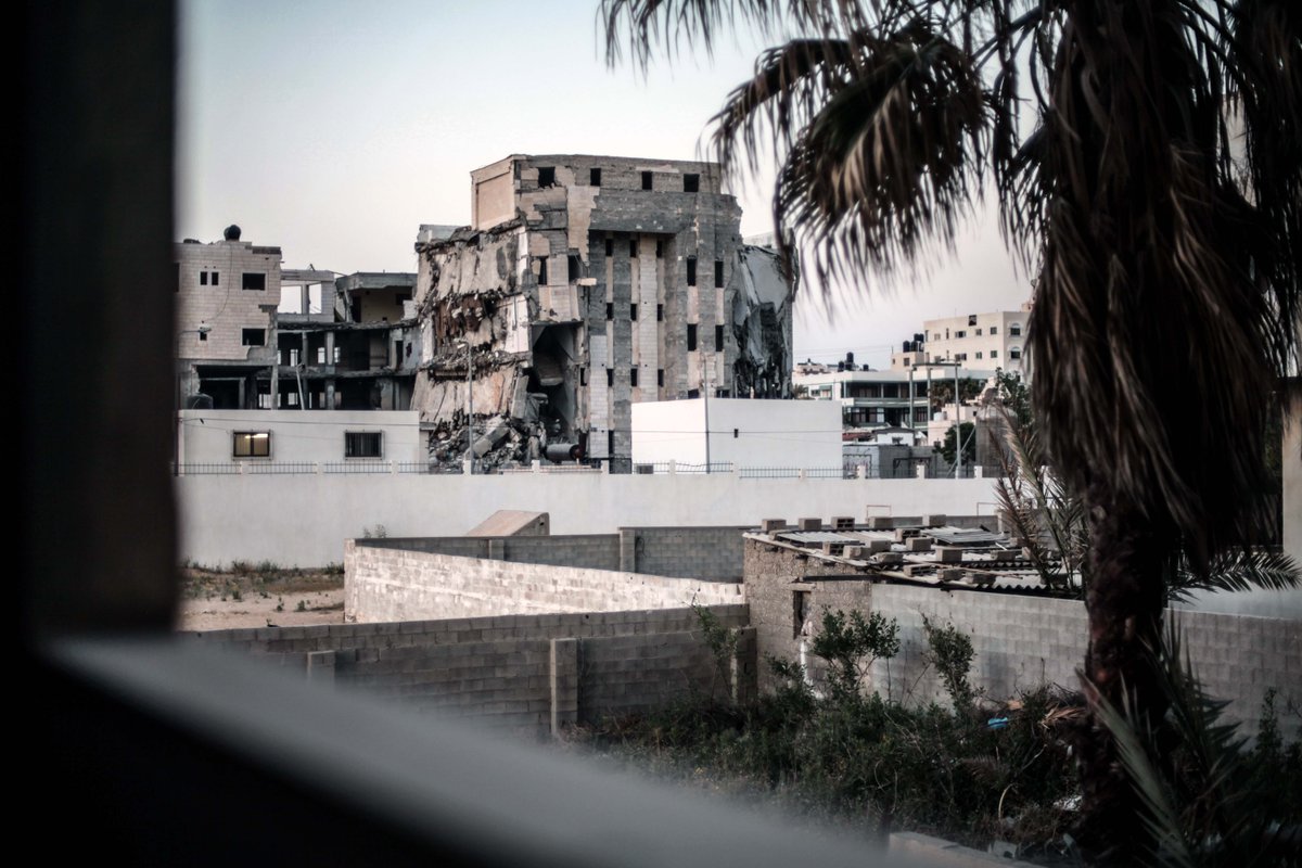 aptARTs's tweet image. Made it to #gaza! Painting will commence with @mercycorps shortly!