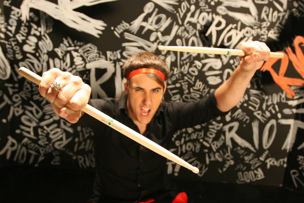  : Today is Zac Farro\s (founding member of Paramore) 25th birthday! Happy birthday 