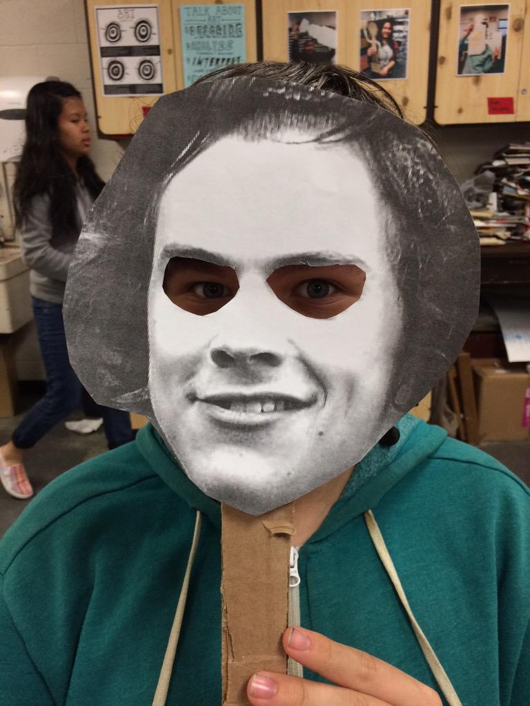 maplesart's tweet photo. Something's happening tomorrow at lunch @Maples1330 http://t.co/PpxayVnyN9