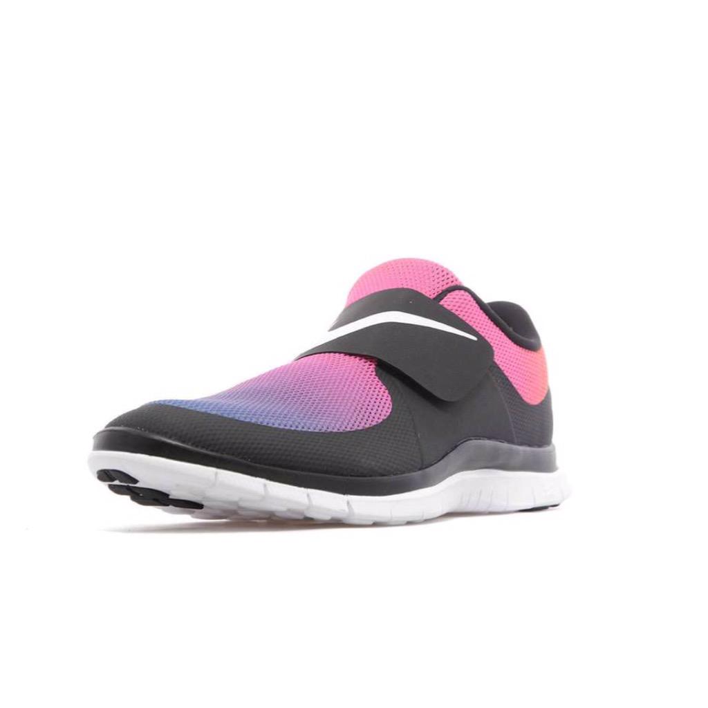 SNEAKER_VIP's tweet image. Nike free Socfly available on @sneaker_vip #Sneakervip email for size and price BTrainers@hotmail.com