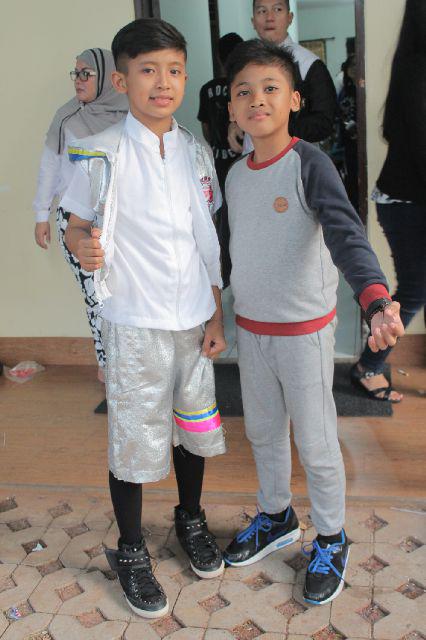 NaufaliciousTgr's tweet photo. "@NaufaliciousOFC: Ini @naufal_mystylez w/ @MZaidaneF &amp; kak @AuliaAmartyas 💕 http://t.co/DpZbHoPsTf"