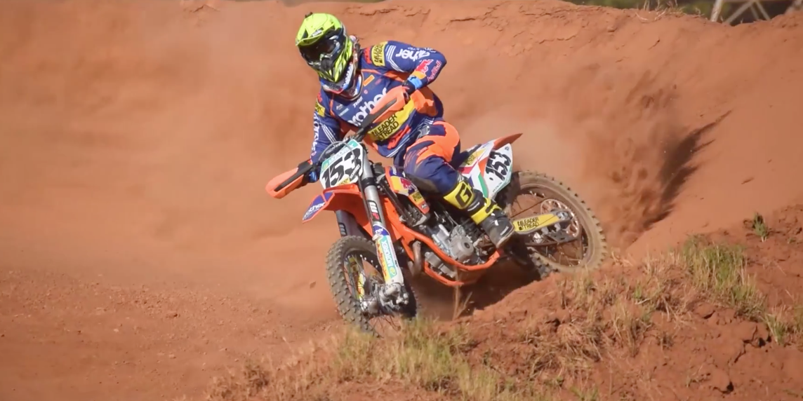 Video of #Enduro rider <a href="/LouwSchmidt/">Louw Schmidt</a> busting laps at the #Motocross tracks: lwmag.co.za/in-the-sandbox… 

<a href="/KTMSouthAfrica/">KTM South Africa</a>