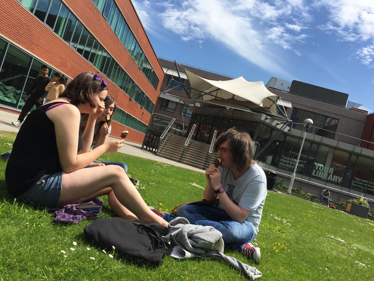 Soaking up the sun! What a beautiful day on campus  #DMU #Leicester