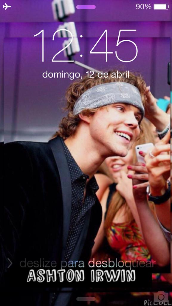 fancreen's tweet image. ashton irwin lockscreen, follow us, rt and we will dm it to you /teffy