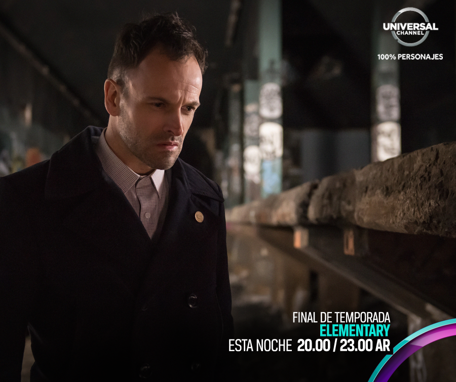 UniversalTVLA's tweet photo. Acompaña a Holmes y a Watson esta noche en una travesía decisiva en el final de temporada de #ElementaryLA. http://t.co/ktRSU10yNQ