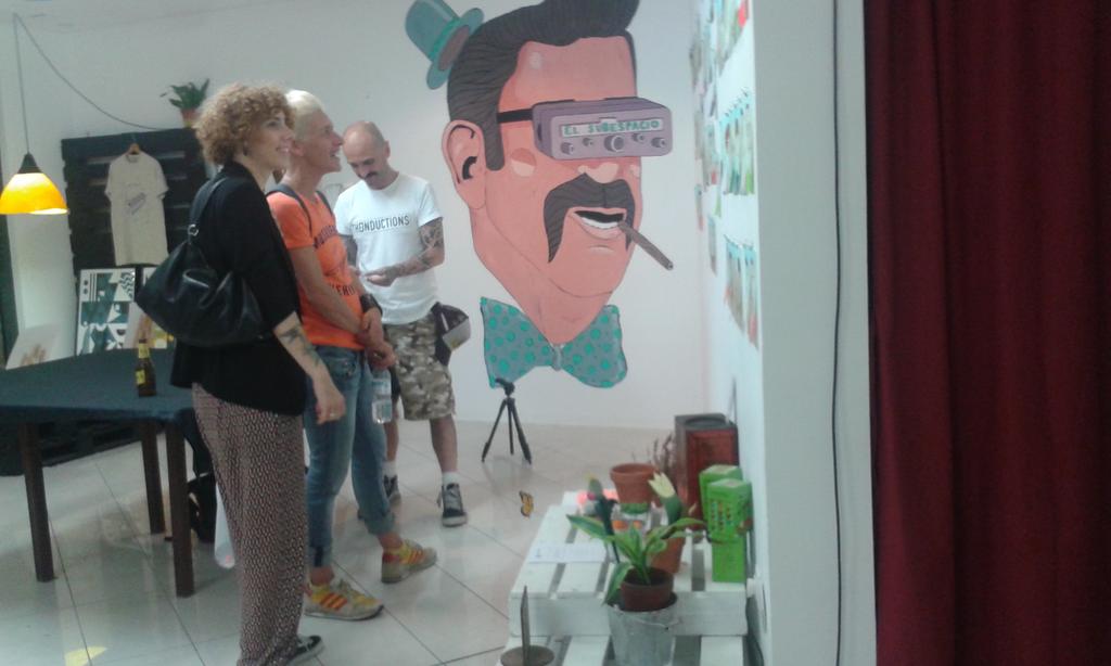 elsubespacio's tweet photo. Todo preparado para la expo de hoy. FACES nos espera! #ELSUBESPACIO #LABRETXADONOSTI #OCIODONOSTIA http://t.co/oiB6uEyN6Z