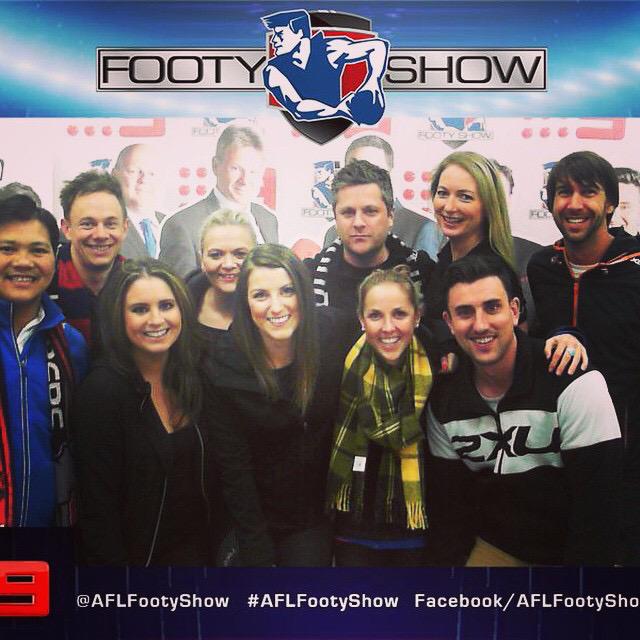 emjscotty's tweet image. Great show @AFLFootyShow #2XU #twotimesyou #teamwork