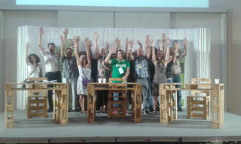 La campagna #HandsOntheLand a #Peoplesexpo: giù le mani dalle terre, per la sovranità alimentare @via_campesina