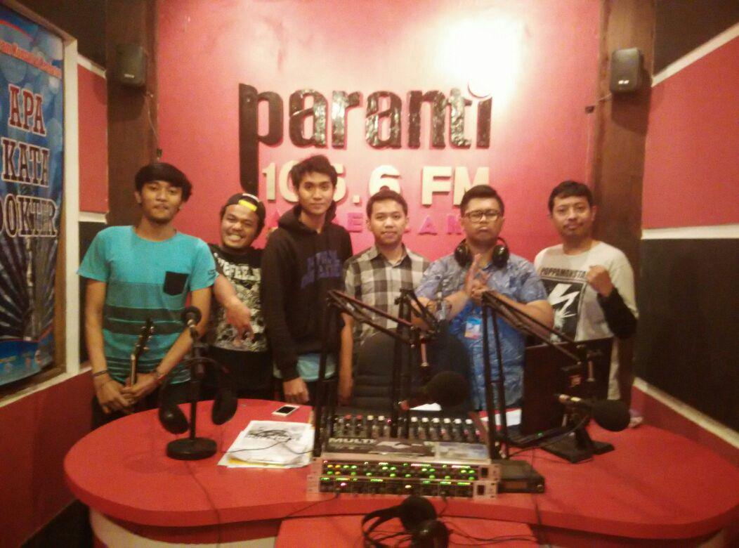Thx you <a href="/parantifm/">RadioMuaraParanti 105,6 FM</a> <a href="/The_IndiesPFM/">The Indies ParantiFM</a>  <a href="/indraagung_R/">Indra Agung Rahadian</a> untuk keseruan malam ini di pandeglang :D