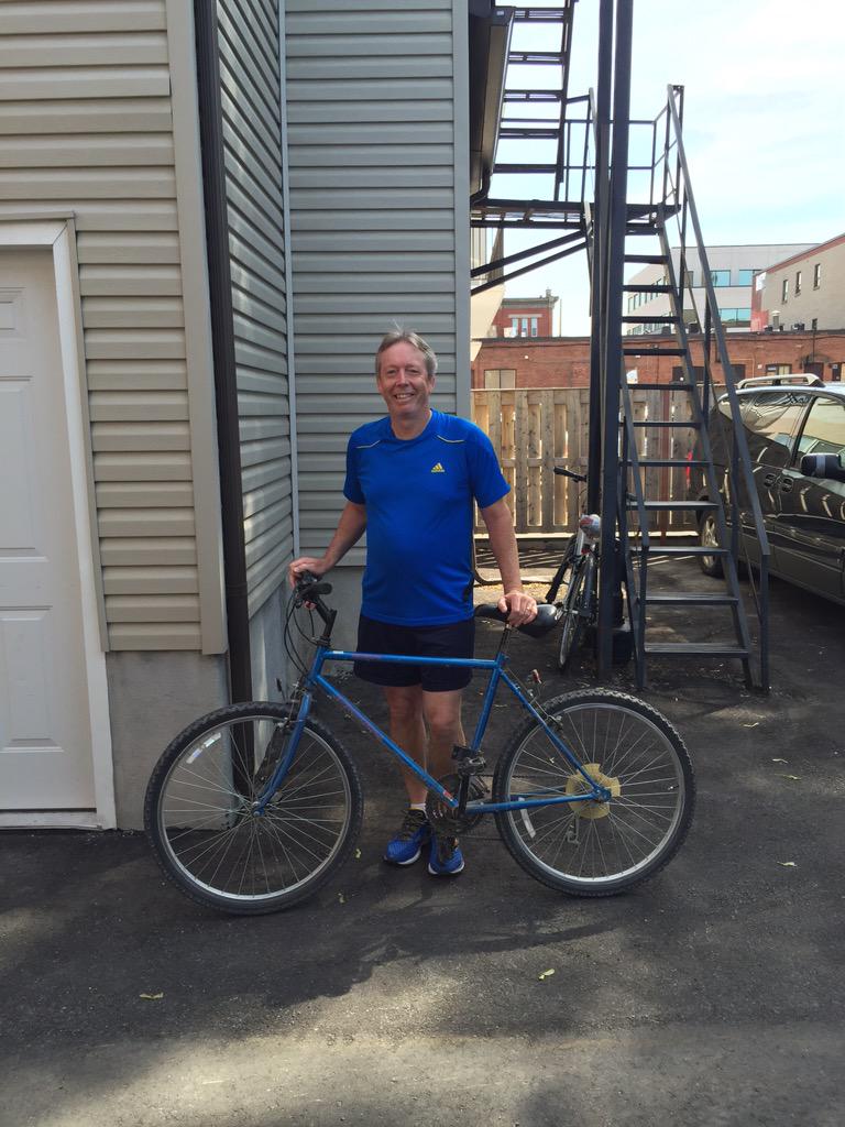 Delphi_Group's tweet photo. Senior VP @allearsatDelphi participating in #HealthyCommute week biking 60+ kms from Stittsville! @HCWeek http://t.co/6VC5DCbhiN