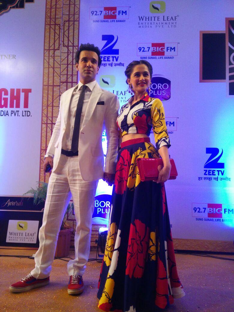 tellymasala's tweet photo. Sanjeeda Sheikh and Aamir Ali look I g adorable at #GoldAwards2015 http://t.co/OJZfGExD9p