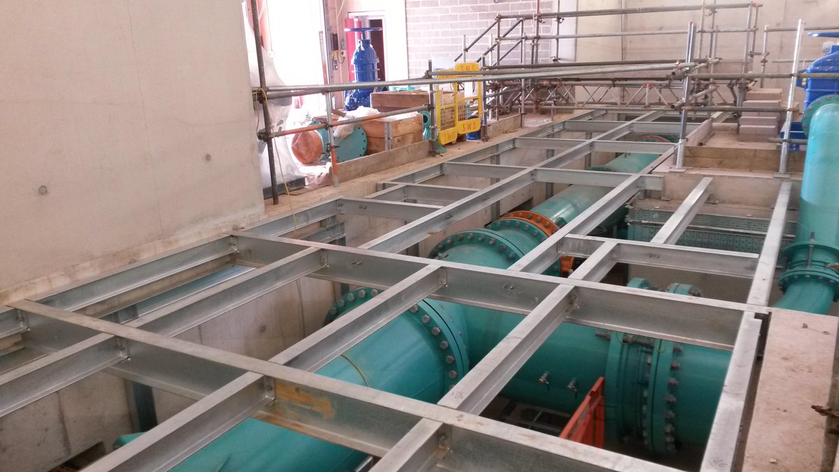 MJPatchEng's tweet photo. Sunshine sees the continued installation of steel work to new pumping station in Sturminster Marshall @wessexwater http://t.co/OBTWPecHDv