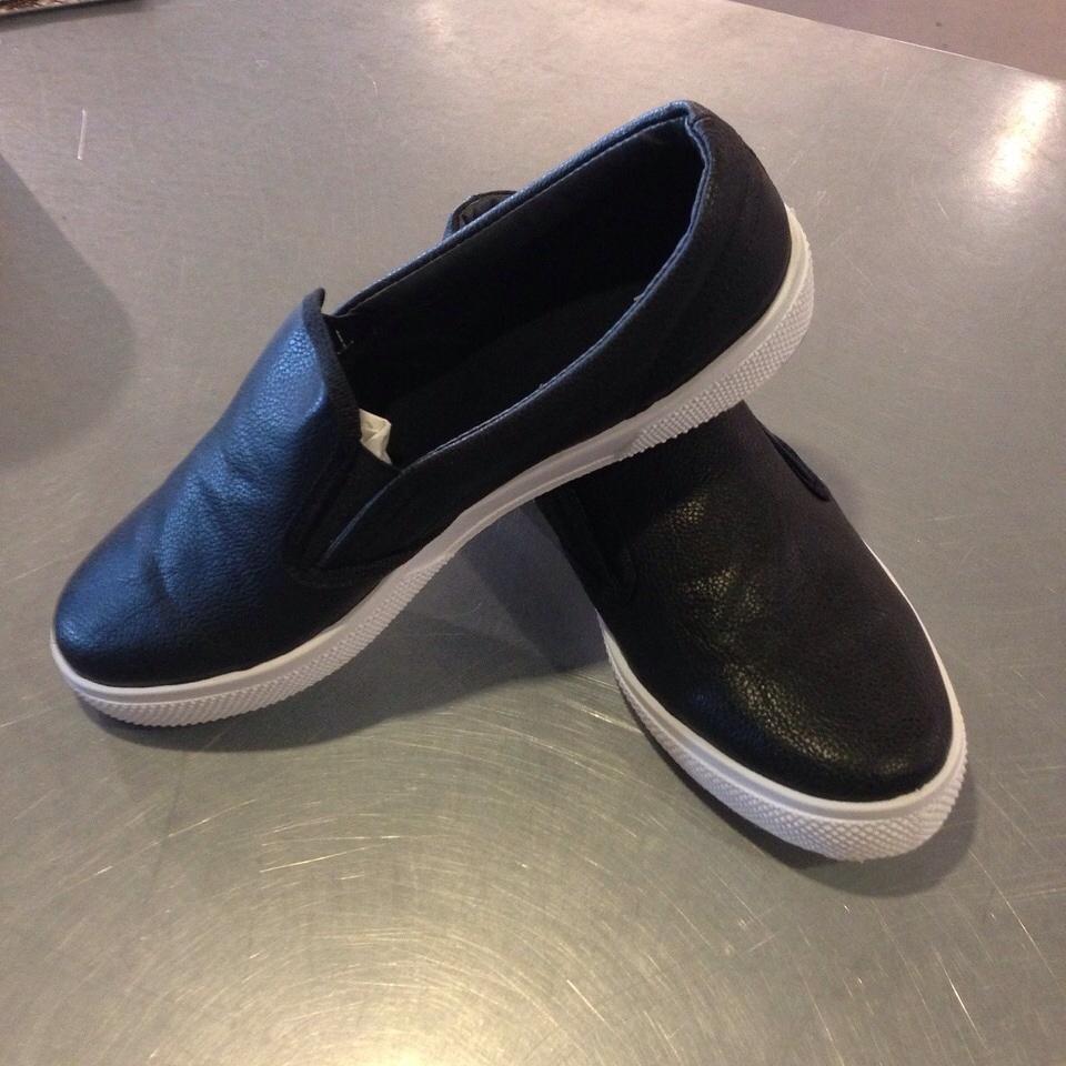 Leuke nieuwe sneakers van #pieces van €39,95 voor €34,95!