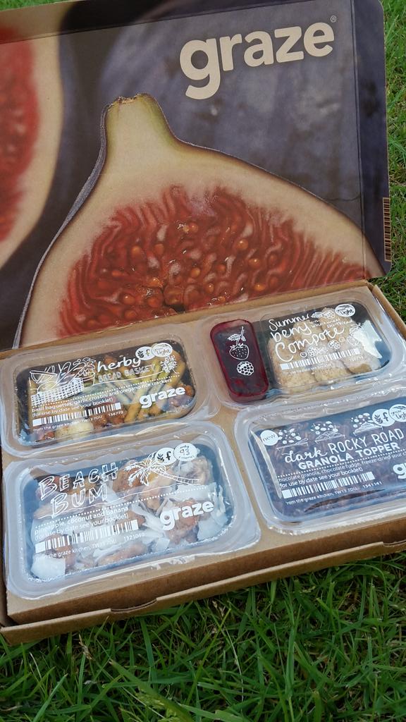 franbrinkworth's tweet image. Can we just appreciate how yummy my Graze box looks this week! #snacks #munchies #weakspot