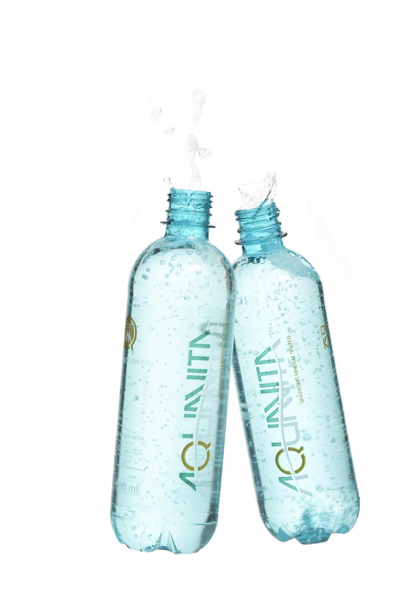 Follow <a href="/AquaVitaWater/">Aqua Vita</a> and RT to WIN double tickets to #EFC40 at <a href="/CarnivalCitySA/">Carnival City</a> this Saturday! #sparkling #water