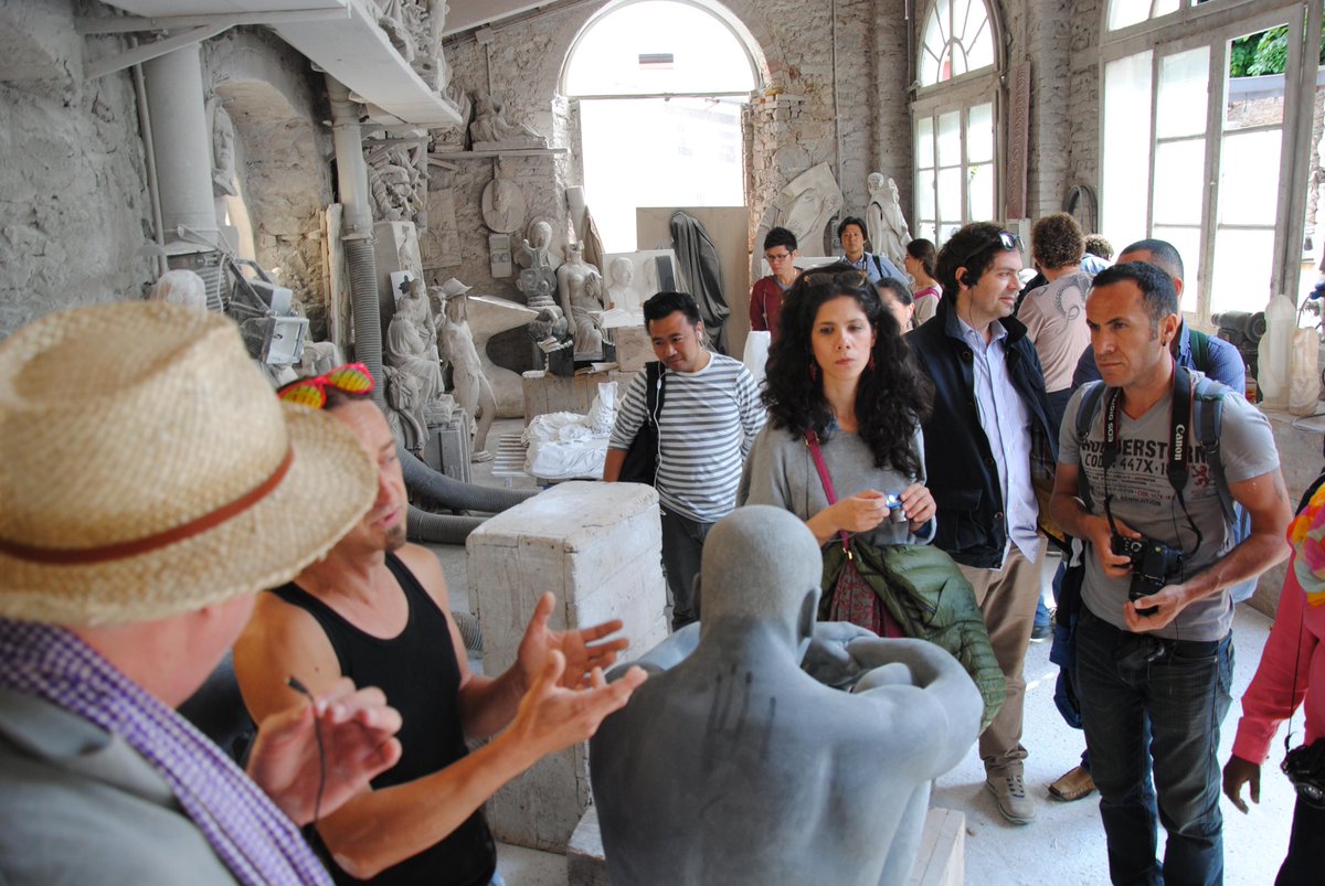 Daniela_Reggio's tweet photo. Carrara marble quarries & Nicoli Sculpture Studios, Federation of UNESCO clubs #stonecourse @ICCROM @GCIConservation http://t.co/jFCyyA2qS1