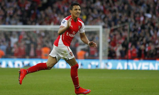 PublimetroChile's tweet photo. Equipazo: Este es el 11 ideal histórico de Arsenal con Alexis Sánchez incluido http://t.co/05iYHLFxeH http://t.co/oDIG7J6N17