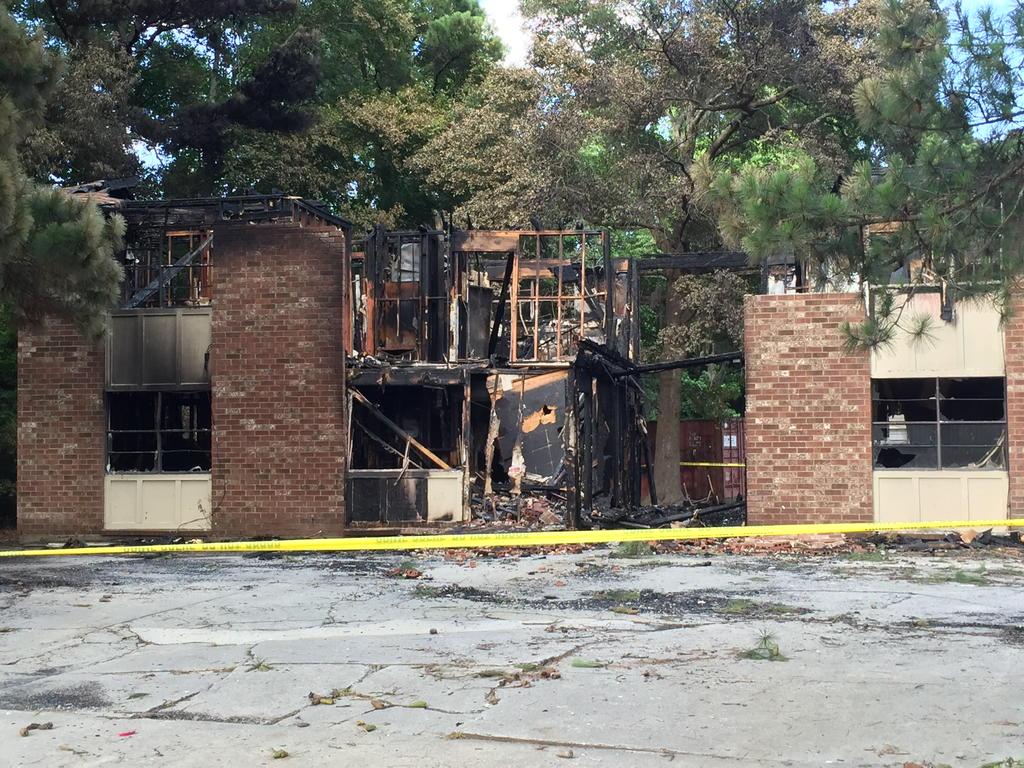 CourtneyCWBZ's tweet image. Several still without a home after Ocho Rios Fire. Who's helping them and how...coming up on News 3 @ 6! @WSAV