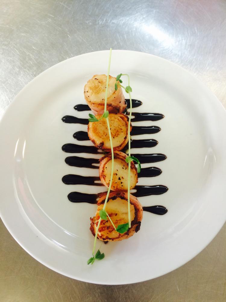 Bacon wrapped scallops !