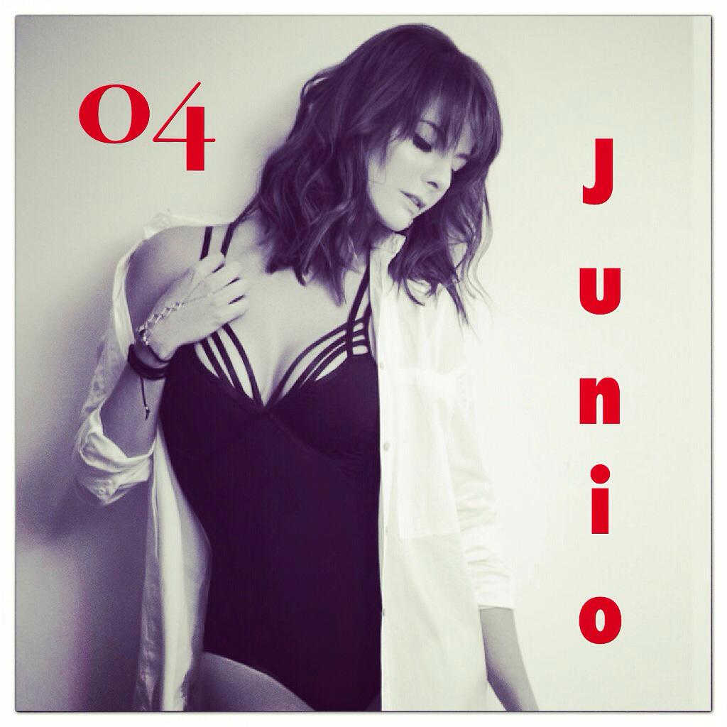 Byankys's tweet photo. A 8 días! #FelizCumpleCaroCruz #CarolinaCruz #FamiliaCaromaniaca #Caromaniacos #BeOriginalCC #TZL http://t.co/LYeamDo7mY