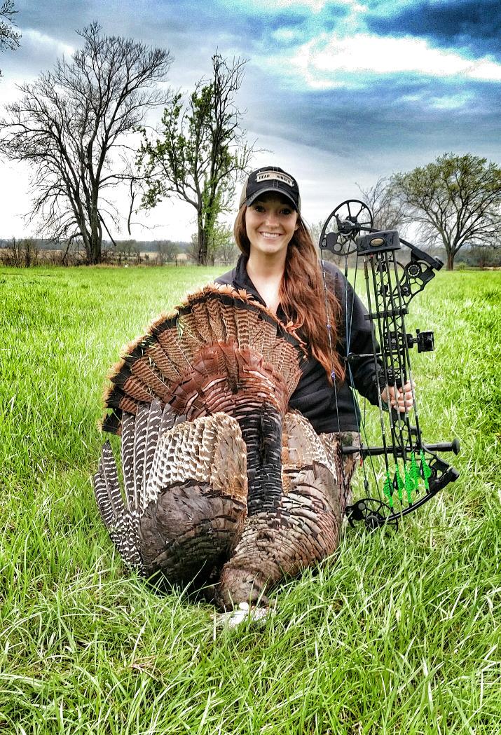 torismithDTK's tweet photo. My first turkey EVER was taken in Kansas this year with my #mathewsinc and #deadringerhunting 💘 http://t.co/JyuHaHiY9F