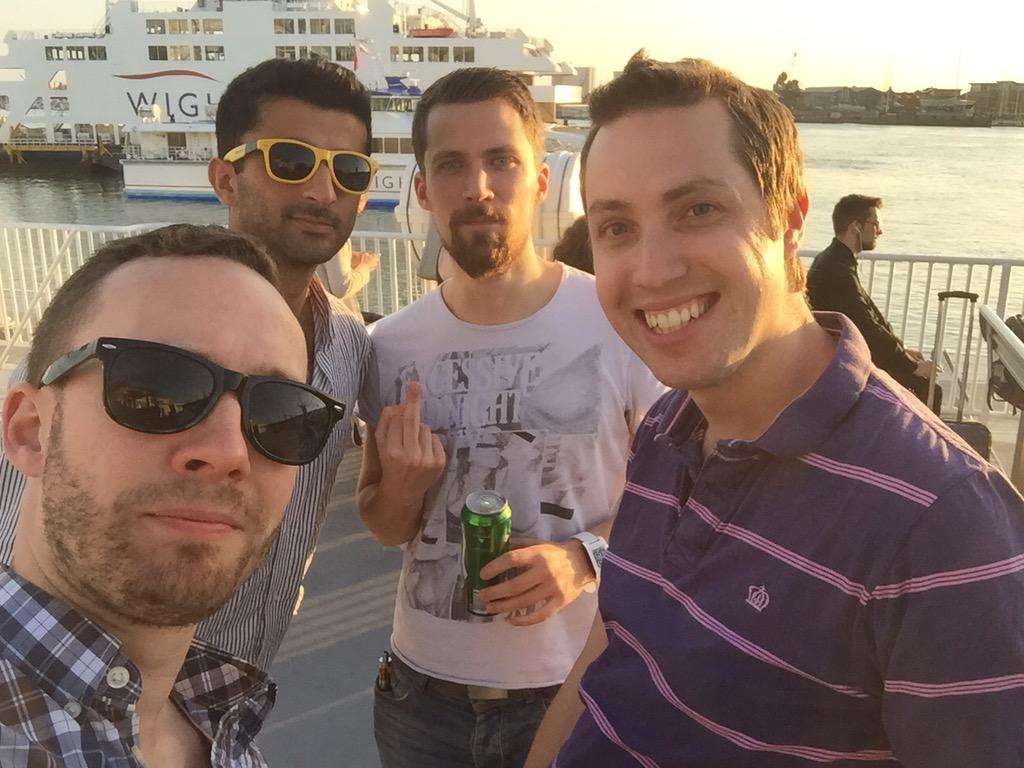 <a href="/hunteralan_alan/">Alan Hunter</a> @itspage @galaxeye <a href="/mannyshar/">Manny Shar</a> @IanHunt85993779