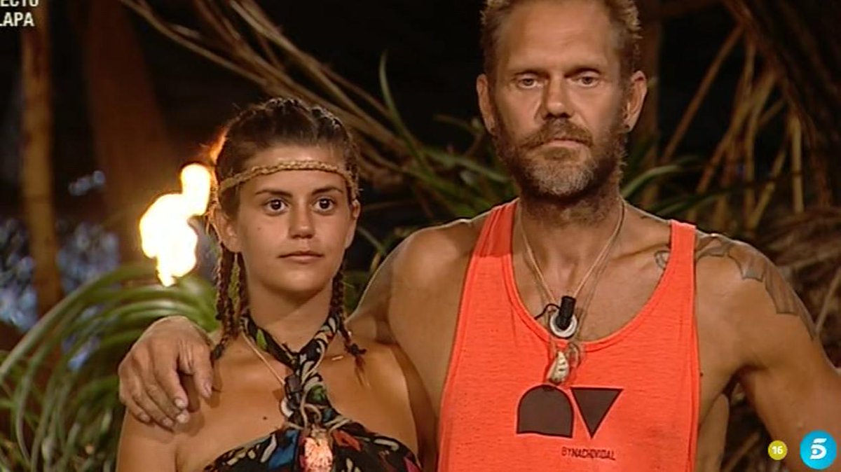 Supervivientes's tweet photo. #GalaSV8 ¡@NACHOVIDALPORN se queda! > http://t.co/0FBgMJbayp http://t.co/ZXy0slzOHV