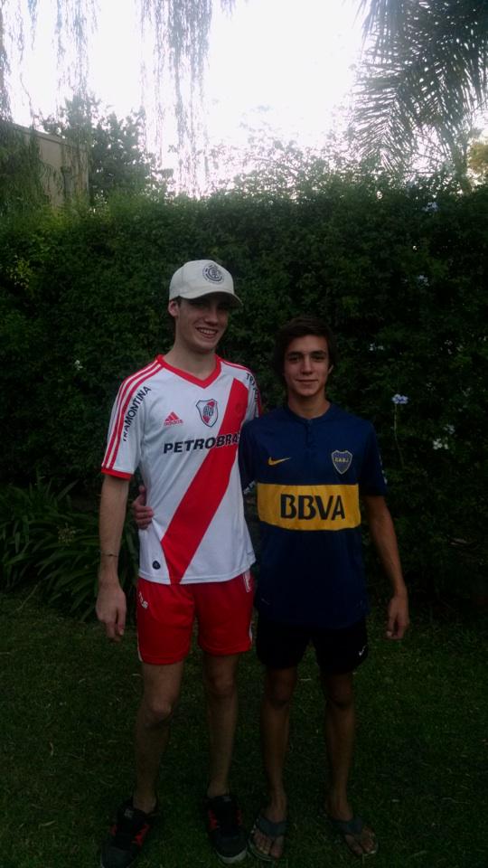 luisgallardo_'s tweet photo. #JuntosPorElFutbol con @montielgon @BBVAFrancesArg @bastatodo http://t.co/mRp8HYCzRe
