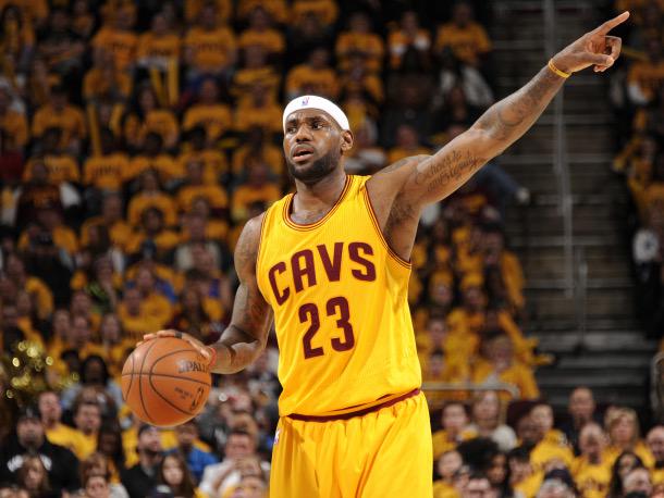 TexasHSHotties's tweet photo. Who will win the #NBAFinals
Rt - #GSW
Fav - #CLE http://t.co/9LLg7TR6tg