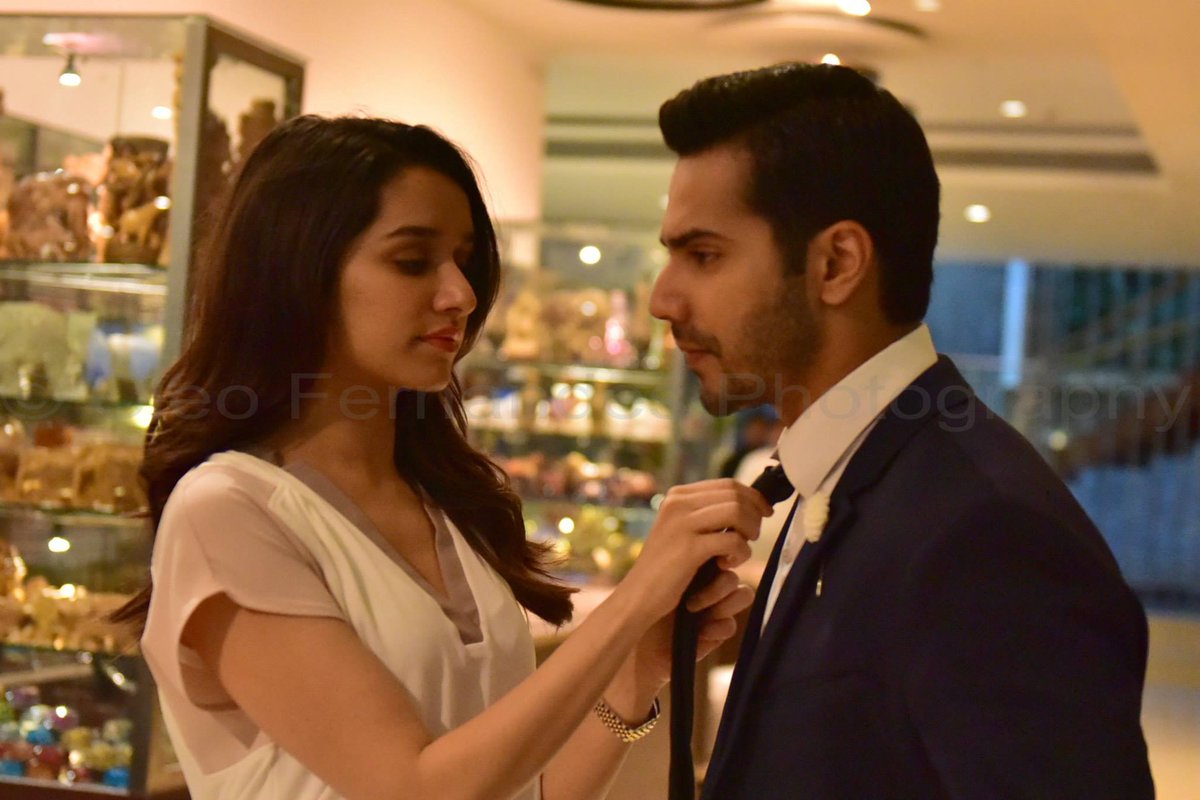 Shraddha_Gems's tweet photo. {Pic Set 4} @ShraddhaKapoor and @Varun_dvn for #ABCD2Promotion in Hyderabad ! http://t.co/WVxhqfhXJi