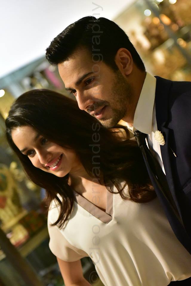 Shraddha_Gems's tweet photo. {Pic Set 2} @ShraddhaKapoor and @Varun_dvn for #ABCD2Promotion in Hyderabad ! http://t.co/OHWO78aUzi