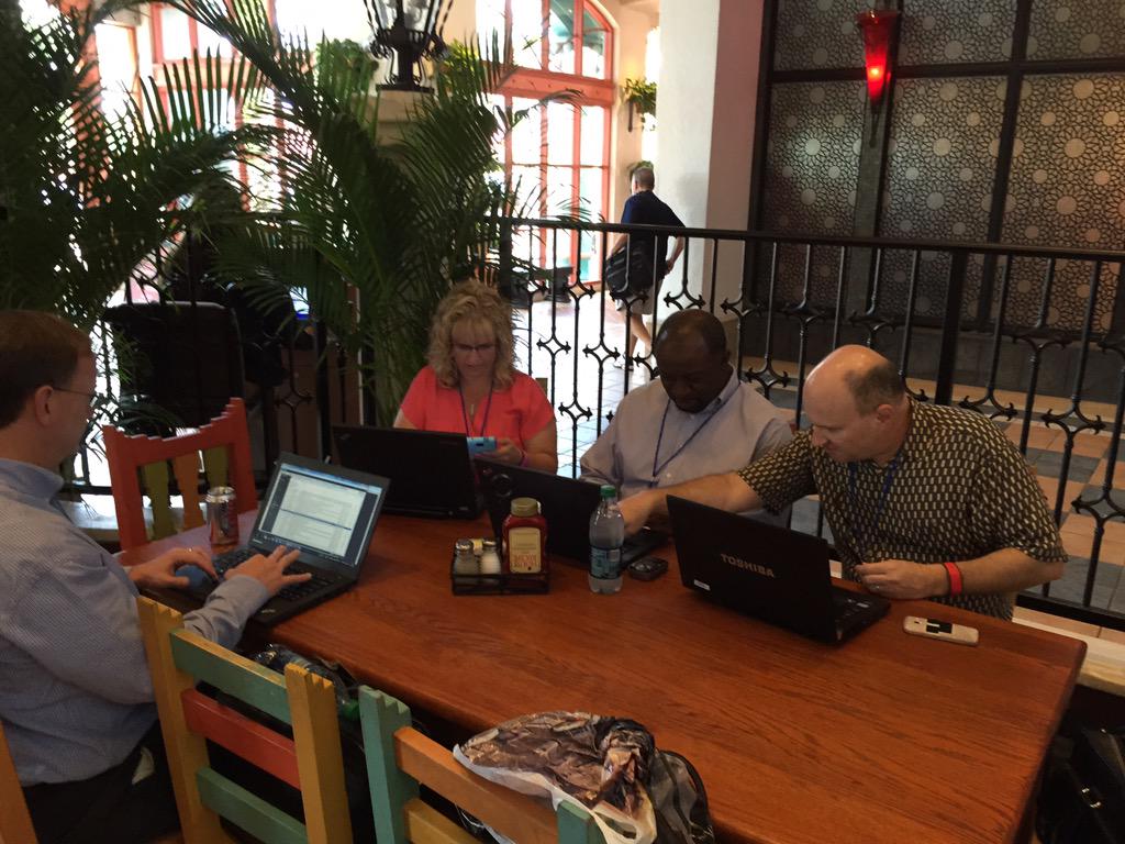 david_spofford's tweet photo. #IBMDigitalSalesU tS&amp;S never stops working http://t.co/8sSYQHC4Zs