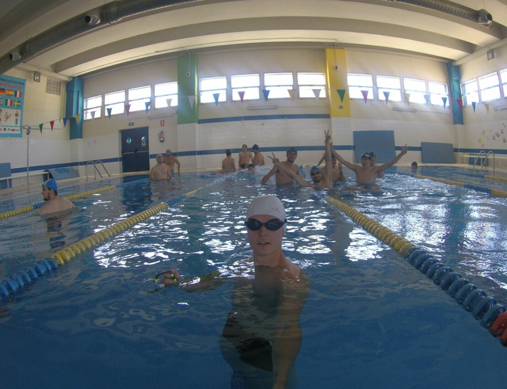 TafadSanchi's tweet photo. GRUPO 1º  #TAFAD ''COLEGIO EL VALLE SANCHINARRO''
Natación y Socorrismo, Colegio El Valle. http://t.co/PToAPlMLyA