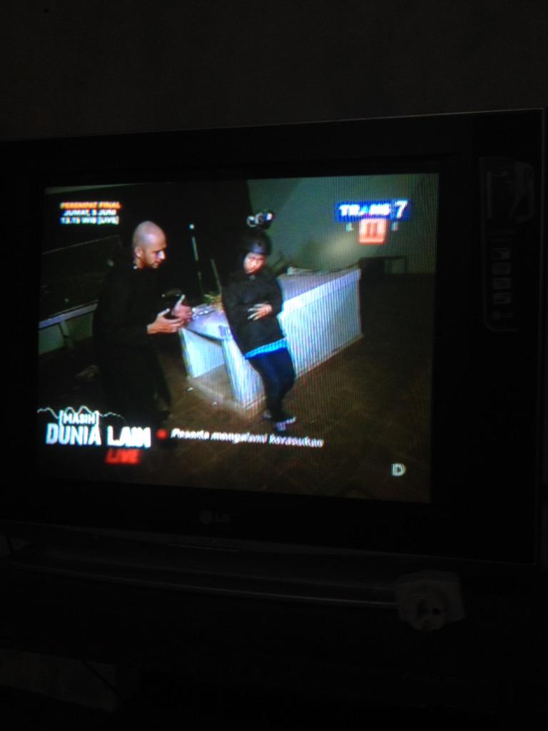 iahadist's tweet photo. @TrioHantuCS diajak dugem #MDLBandung #LiveTweetMDL http://t.co/bTeo4WNkRM