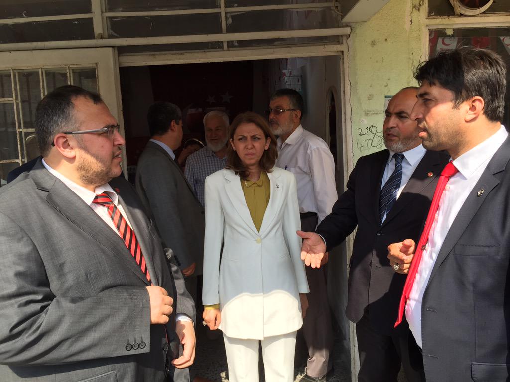 necmettincalisk's tweet photo. Dörtyol.. SKMde Çay molası #SaadeteSon3 http://t.co/qnrgnJ5QjX