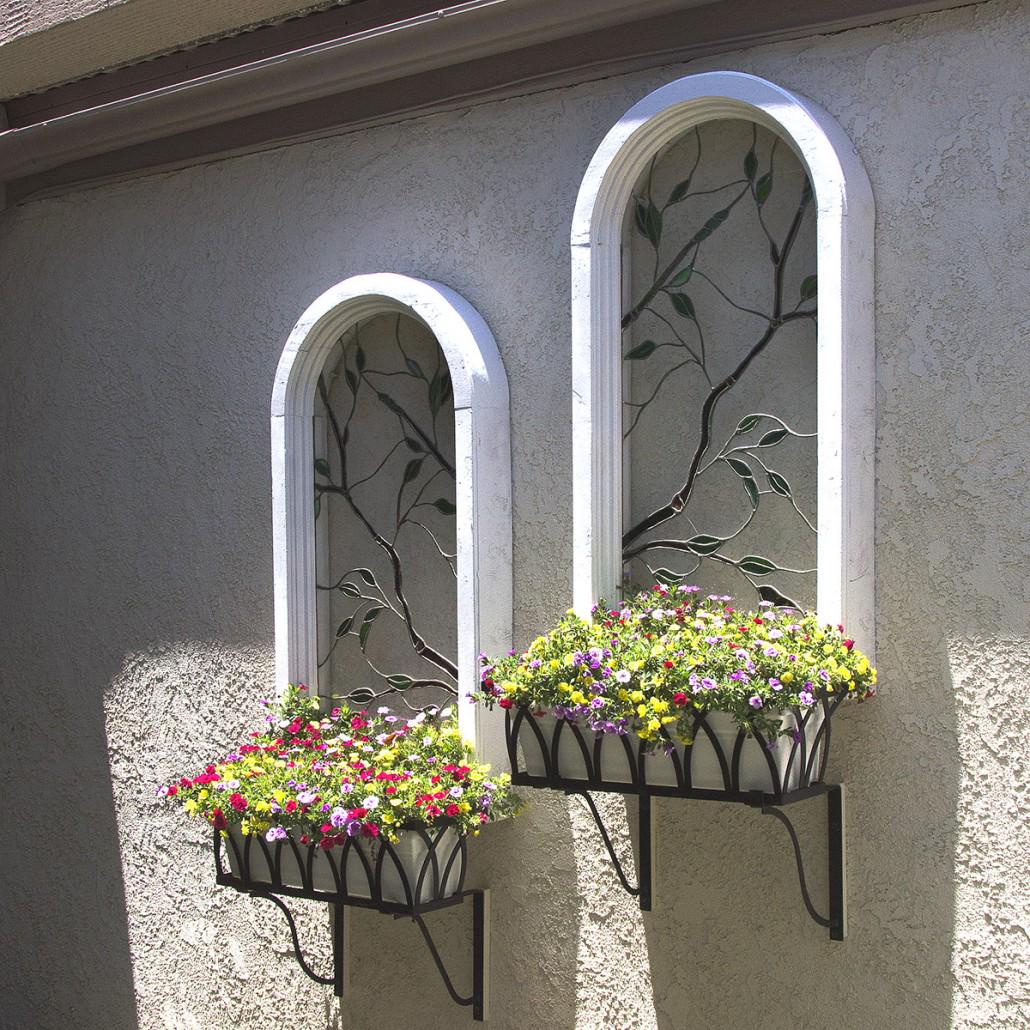 windowbxcontest's tweet photo. Yesterday's Windows become today's Window Box Creation! http://t.co/gNCRCttPxl #windowbox http://t.co/Tth3jLzvZK