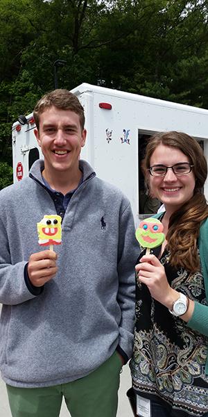 MonsterCareers's tweet photo. We had a surprise ice cream truck visit @Monster HQ today. We're celebrating the start of summer! http://t.co/PfS0Twv3uD