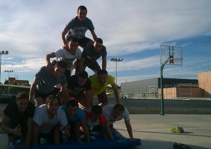TafadSanchi's tweet photo. Dinámicas de Grupo. ¡Nunca faltará el buen ambiente! http://t.co/XVTNF2iCQb