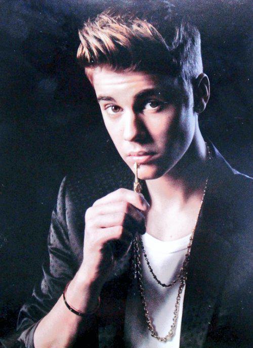 justenbeiber011's tweet photo. Beliebers http://t.co/bhXFvRjZuA
