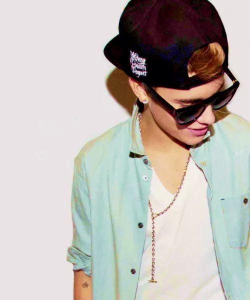 justenbeiber011's tweet photo. http://t.co/FTBzmevsQS