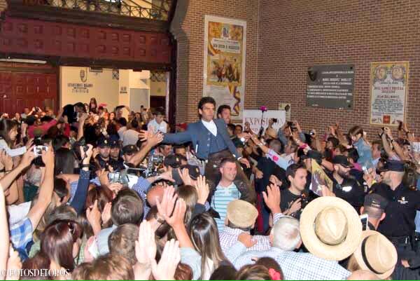 SGalanOficial's tweet photo. En dos días volvemos a @PlazadLasVentas con ilusión y muchas ganas de realizar una gran faena como el pasado día 16. http://t.co/AeoIuIM68V