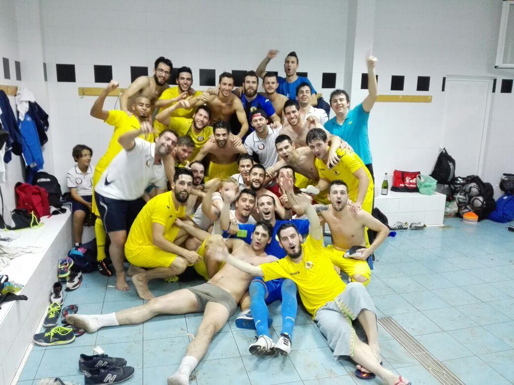 adripr35's tweet photo. Mañana para mojacar!!!!
Viaje fin d temporada.
#Ascensoapreferente
@ELDAINDUSTRIALC http://t.co/cNjPswA4JR