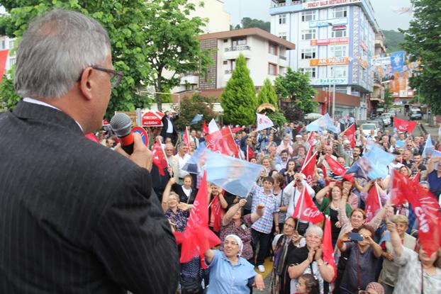 Fındıklı, “Bu Sefer Tamam” Dedi

rizeninsesi.net/2015/06/04/fin…