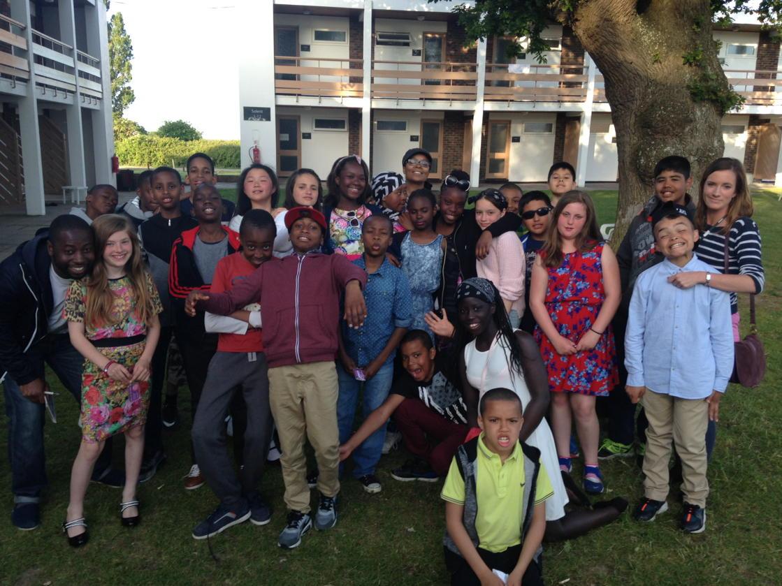 Kender_Y6S's tweet photo. All dressed up for the disco! http://t.co/kemxWih3K9