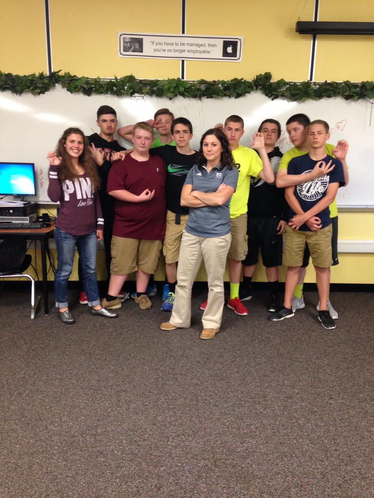 Jake_Fowler00's tweet photo. End of the year squad picture 💯@Mathicecube @MrsStemen http://t.co/yr5bVcfajq